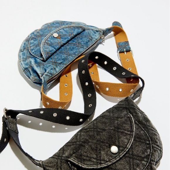 URBAN OUTFITTERS Quilted Denim Sling Bag - Picture 3 of 6